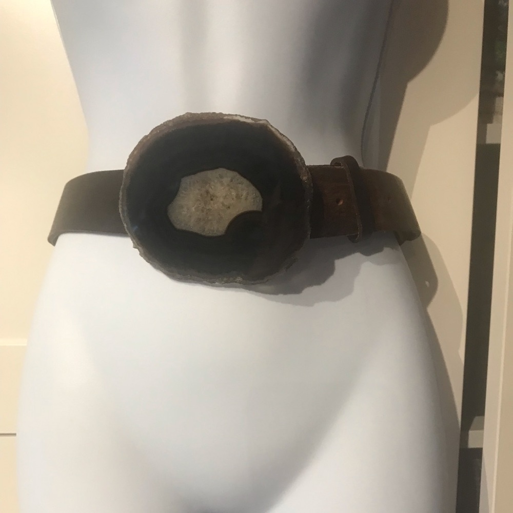 Brown leather belt w real agate buckle size 32